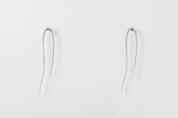 「眼差しと指差し」山西 杏奈 個展